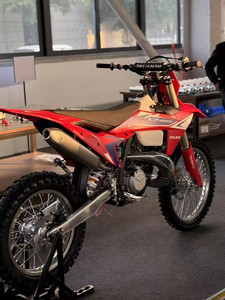 <span class=keywords><strong>Moto</strong></span> tout-terrain Enduro 2 temps Miura CR300x/E300, refroidie par eau, 300 cm³ - Product Image 2