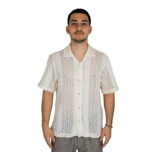 Chemise pour homme beige à manches courtes en tricot, vêtement décontracté - Product Image 1