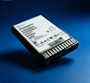 P40476-B21 1.6TB 2.5인치 SFF 디지털 서명 펌웨어 SAS-24Gbps 기본 캐리어 혼합 사용 솔리드 스테이트 드라이브 (G10+ 서버용) - Product Image 1