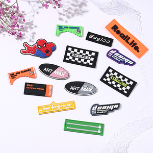 Fabricant d'étiquettes en caoutchouc, étiquettes en plastique, logos de marque, sacs et chaussures, étiquettes en PVC souple, accessoires vestimentaires - Product Image 5