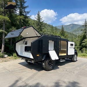 Caravana Ligera con Suelo Impermeable y Muebles Modulares - Product Image 1