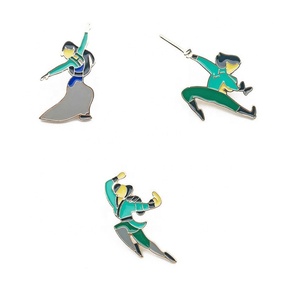 ตราสัญลักษณ์โลหะผสมสังกะสีเคลือบอ่อนลายดาวฮัวมู่หลานแบบกำหนดเอง - Product Image 1