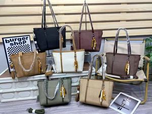 Liquidación <span class=keywords><strong>de</strong></span> Fábrica, <span class=keywords><strong>Bolsos</strong></span> <span class=keywords><strong>de</strong></span> <span class=keywords><strong>Marca</strong></span> <span class=keywords><strong>de</strong></span> Moda para Mujer al por Mayor, Inventario Mixto, Envío Aleatorio - Product Image 2