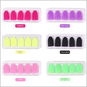 Nouveaux outils de nail art : Gants de protection en silicone souple pour dissolvant de vernis à ongles et résine, forme goutte d'eau, lot mixte de 6 couleurs - Product Image 5