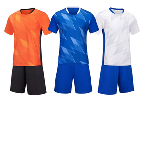 Tuta sportiva da <span class=keywords><strong>calcio</strong></span> manica corta per adulti abbigliamento estivo da allenamento per studenti e uomini Set per gioco e allenamento - Product Image 1