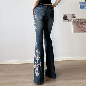 Jeans Retro Y2K para Mujer, Jeans Holgados con Bordado Floral, Pantalones Vaqueros Vintage de los Años 2000, Cintura Baja, Corte Acampanado, Pantalones Básicos de Estilo Urbano - Product Image 1