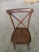 Vente en gros Hôtel Banquet Fête de mariage Événement Croix X Dos Empilable Châtaigne Crossback Chaise Bois