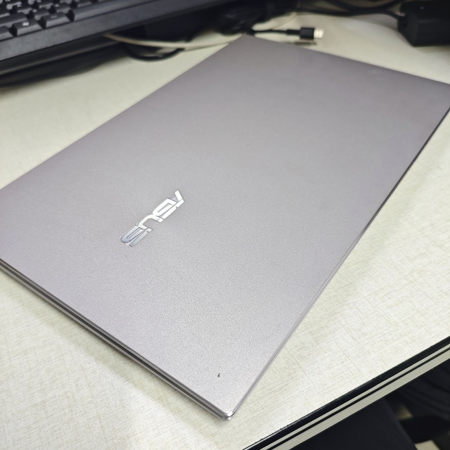 Used As-us Lingyao 13s Intel I5 10th Gen, 16GB RAM, 512GB SSD, 13.3-inch All Metal Lightweight Laptop, Business Laptop