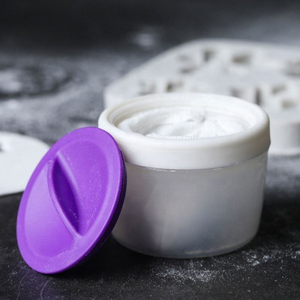 Pot cosmétique rond en plastique avec couvercle à clip violet pour le stockage de poudre de fondant - Product Image 3