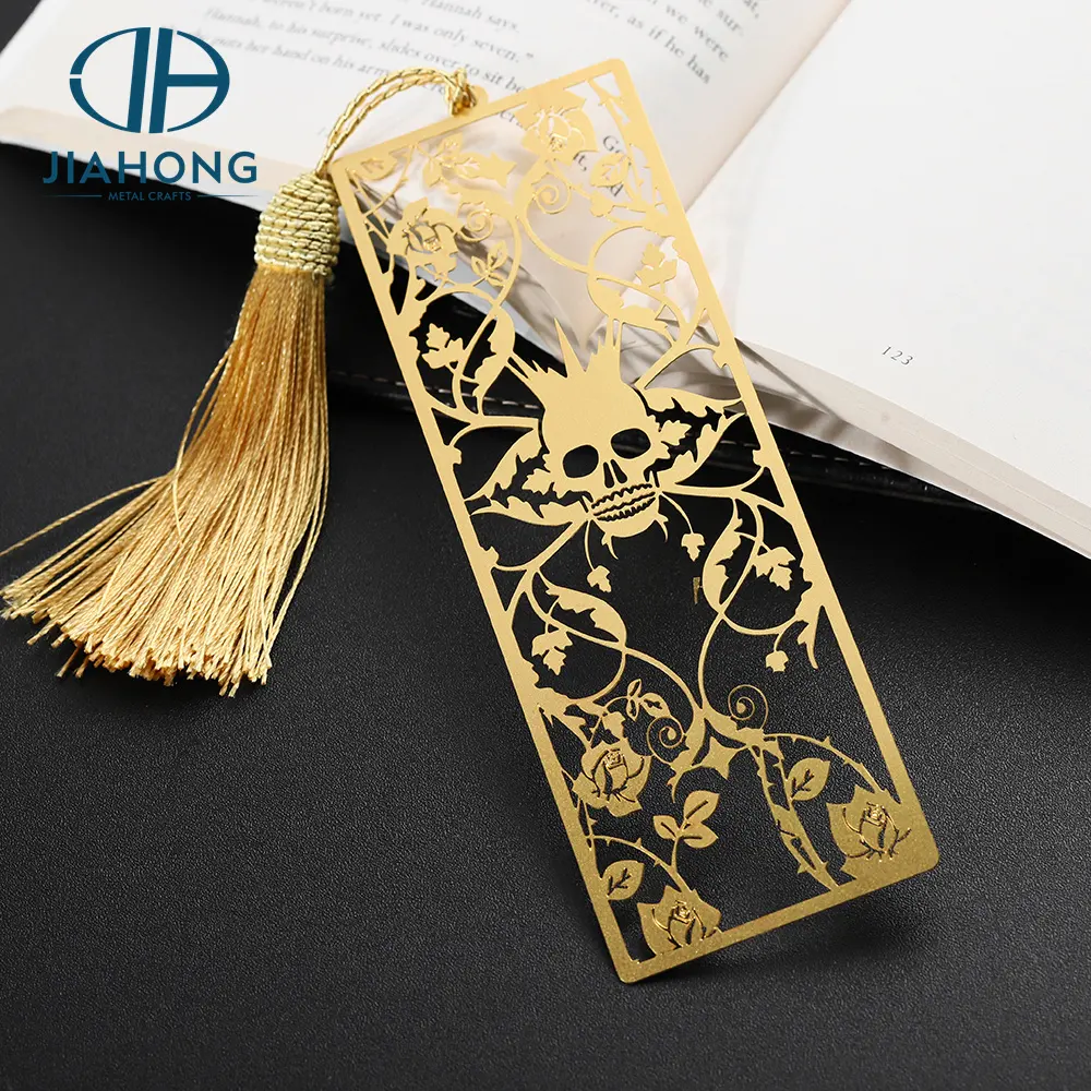 Gepersonaliseerde Aangepaste Bladwijzer 3d Sublimatie Vreselijk Ontwerp Metallic Book Mark Kwastjes Vergulde Uitgeholde Metalen Bladwijzer