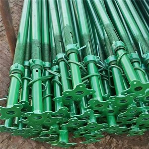 Étais métalliques robustes avec étais de construction et étais de soutènement réglables pour une structure de support vertical solide - Product Image 1