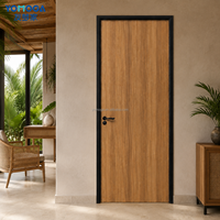 Porte intérieure en WPC OEM, porte en teck naturel pour projets de pièces modernes