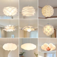 Lustre de chevet nordique design pomme de pin et citrouille avec source de lumière LED et télécommande