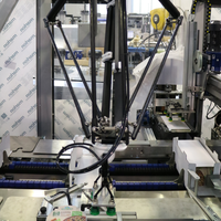 Machine compacte à vitesse moyenne Modèle de couvercle thermofusible DRON fabriqué en Italie pour les emballages de plateau découpés à l'emporte-pièce pour la fermeture de carton Emballage alimentaire/papier