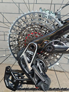 2025 Meilleure vente nouveau vélo de montagne électrique à suspension complète Cosmic Black Amflow Pl Carbon Pro - Product Image 2