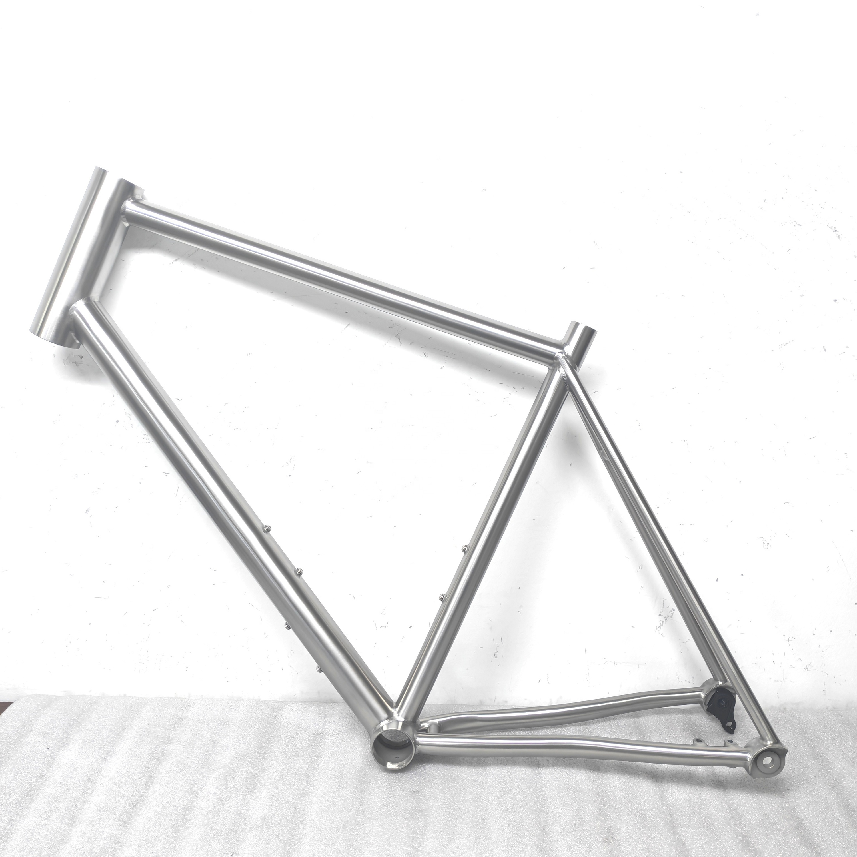 ウォルトリー 軽量チタンロードバイクフレーム 非折りたたみ式
