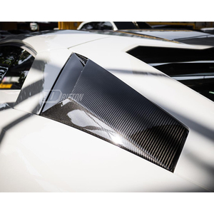 Rejillas de ventilación laterales del motor trasero de fibra de carbono seca estilo OEM para Lamborghini Aventador S LP740 2016-2021 - Product Image 2