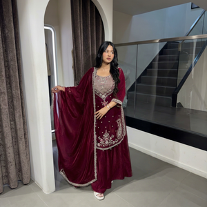 Robe indienne de créateur, traditionnelle, brodée, tendance, avec dupatta lourd, pour mariage et fiançailles, pour femme - Product Image 1