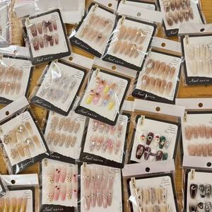 <span class=keywords><strong>Uñas</strong></span> Postizas Hechas a Mano al por Mayor, de Alta Calidad, Material Acrílico, Diseños Almendrados y Cuadrados, Pre-diseñadas, Certificadas por la CE - Product Image 5