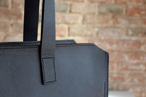 กระเป๋าถือหนังมังสวิรัติสำหรับผู้หญิง,กระเป๋าดีไซน์เนอร์ใบใหญ่กระเป๋าสะพายไหล่มีซิปด้านบน AV-0060 - Product Image 4