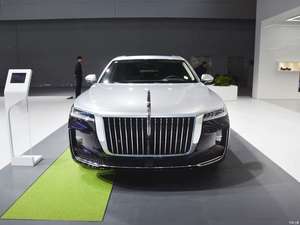 China FAW Hongqi <span class=keywords><strong>H9</strong></span> coche de lujo híbrido 252 caballos de fuerza 2,0 T ahorro de combustible espacio de negocios gran oferta nuevo vehículo de energía - Product Image 2