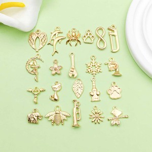 Pendentifs en alliage d'or Kc, série animaux, 21 styles variés, pour la création de bijoux, bracelets, colliers et accessoires DIY - Product Image 1