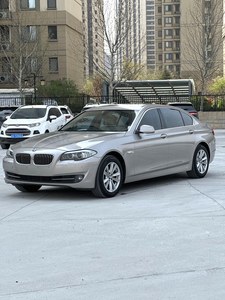 <span class=keywords><strong>BMW</strong></span> 525Li del 2013 Usata, Cambio Automatico, Guida a Sinistra, Berlina Turbo con Sedili Scuri, Ottime Condizioni Esterne, Prezzo Conveniente - Product Image 2