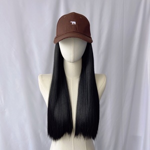Peluca <span class=keywords><strong>de</strong></span> Fibra Sintética <span class=keywords><strong>de</strong></span> Alta Temperatura Integrada <span class=keywords><strong>de</strong></span> Cabeza Completa para <span class=keywords><strong>Mujer</strong></span> Bai Fumei, Estilo Retro <span class=keywords><strong>de</strong></span> Béisbol, Ajustable, Sin Cordones, Natural - Product Image 4