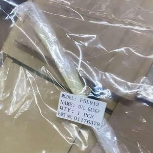 F5L912 VARETA DE NIVEL DE OLEO Pièce de rechange pour moteur d'excavatrice 01176378 Belparts - Product Image 1