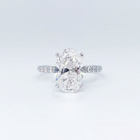 Anello di Lusso Artistico con Diamante Ovale Coltivato in Laboratorio, Placcato in Oro Bianco 18K, Gioiello Raffinato da Donna per Fidanzamento e Sposa