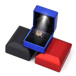 Hot Selling Customized Logo LED Jewelry Packaging Gift Box Set Jewelry Box with LED light Set Luxury