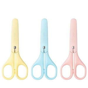 Tijeras de seguridad para niños Deli de 13 cm de acero inoxidable con cubierta protectora para cortar papel - Product Image 5