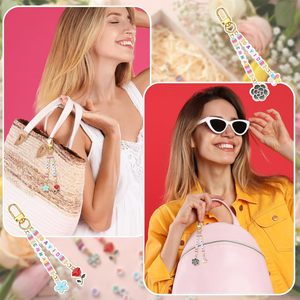 2823 Pcs Manik-Manik Gantungan Kunci DIY Perlengkapan Kerajinan Pembuatan Tas Gantungan Huruf Manik-Manik untuk Hadiah Perhiasan Gantungan Kunci Aksesoris Perhiasan Tas Ransel - Product Image 6