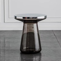 Table basse moderne contemporaine en verre trempé avec cloche à miroir Table d'appoint ronde en métal pour le salon d'un hôtel et la maison