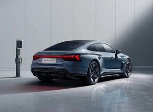 Audi RS <span class=keywords><strong>E</strong></span>-<span class=keywords><strong>tron</strong></span> <span class=keywords><strong>GT</strong></span> 2026 Modello Base Veicoli di Medie-Grandi Dimensioni Auto Elettrica Prodotta in Cina Guida a Sinistra Veicoli Elettrici di Lusso Nuovi - Product Image 4