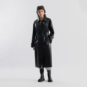2024 giacca con cintura con colletto rovesciato nera di alta qualità <span class=keywords><strong>Trench</strong></span> lunghi in finta pelle sintetica da donna - Product Image 1