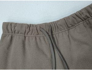 Venta al por mayor de pantalones cortos de rizo francés para hombre con logotipo personalizado 100% algodón Casual Hip Hop estilo patrón sólido técnicas teñidas lisas - Product Image 4
