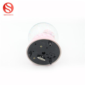 100mm estilo japonés resina <span class=keywords><strong>Rosa</strong></span> oriental Cerezo encantador conejo diseño agua nieve globo - Product Image 5