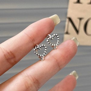 Ruitai S925 Silver <b>Heart</b>-Shaped Stud Earrings For Women Korean Style Small Hollowed Out <b>Sweet</b> Fashion Jewelry Gift - Product Image 2