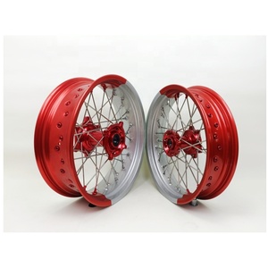 Juego de Ruedas <span class=keywords><strong>Supermoto</strong></span> CR <span class=keywords><strong>CRF</strong></span> 125 250 <span class=keywords><strong>450</strong></span> al por Mayor, 17 Pulgadas, Bicolor, Aluminio Anodizado, Alto Rendimiento, Motocross - Product Image 3