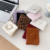 Dompet Koin 9 Warna Motif Hati Timbul Lucu, Dompet Mini Resleting Kulit PU Dengan Rantai, Tempat Kartu Motif Leopard, Gantungan Tas Wanita Trendi