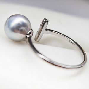Bague de luxe <span class=keywords><strong>Madama</strong></span> en argent 925 plaqué rhodium/or avec perle d'eau de mer Akoya sertie clos, tendance et élégante pour le quotidien - Product Image 4