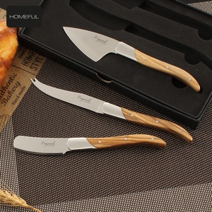 Ensemble de 3 couteaux à fromage de qualité supérieure, durables, écologiques, avec lame en acier inoxydable et manche en bois d'olivier - Product Image 3