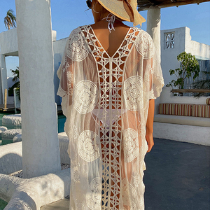 Traje de baño Ropa de protección solar Costura de encaje hueco Cárdigan europeo y americano Blusa de bikini de <span class=keywords><strong>playa</strong></span> exterior de longitud media - Product Image 5