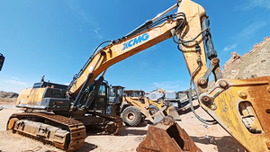 Excavadora de Cangilones XCMG Oficial XE490D, Máquina Excavadora China de 49 Toneladas de Segunda Mano en Venta - Product Image 2