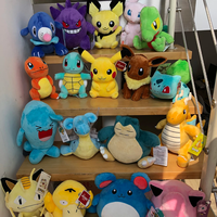 Peluches Pokémon en gros de haute qualité avec étiquette, figurines de dessins animés Pikachu, Charmander, Squirtle, Bulbasaur, jouets en peluche