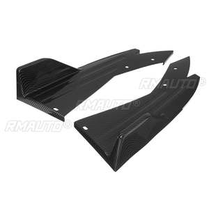 Difusor Universal de Parachoques Trasero con Aspecto de Fibra de Carbono (2 Piezas) para Ford Mustang, Focus RS ST y Fiesta - Product Image 2