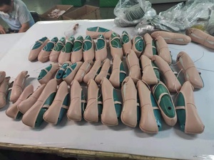 รองเท้าบัลเลต์สีชมพูพื้นนิ่มหนัง PU ราคาประหยัดสำหรับเด็กผู้หญิง เหมาะสำหรับทุกฤดูกาล - Product Image 4