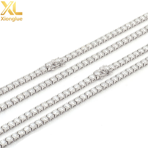 เครื่องประดับแฟชั่น โมอิสซาไนต์สีขาว D คัลเลอร์ เงินแท้ 925 ชุบทอง สร้อยข้อมือเทนนิส ขนาด 2 มม.-6 มม. ทรงเหลี่ยมเจียระไน บริลเลียนท์คัต รับประกันโดยบุคคลที่สาม - Product Image 2