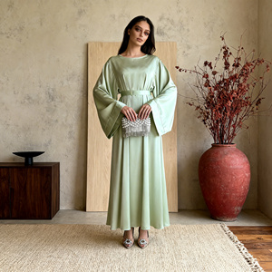 Abaya de Poliéster Satinado Personalizada al por Mayor de Alta Calidad para Mujeres Musulmanas, Vestido Elegante para Fiestas y Ocasiones - Product Image 3